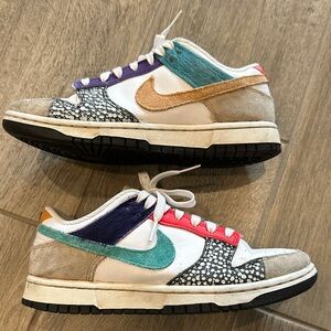 Women’s Nike Safari Dunks